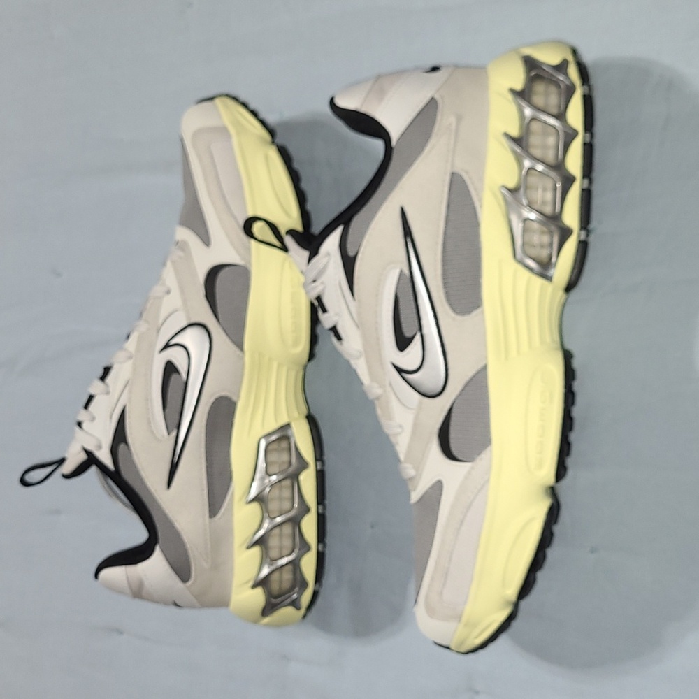 Nike Women's Zoom Air Fire 'Particle Grey' Shoes Size 9 Womans